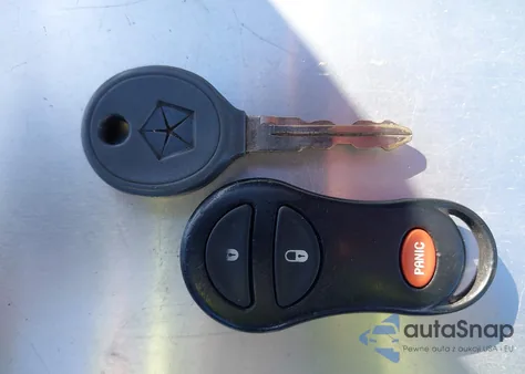 2002 Dodge Grand Caravan Sport z USA, uszkodzony, nr VIN 2B4GP44352R740008